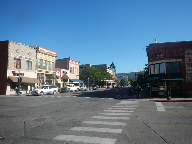 28563856874_35cd61e93c_z